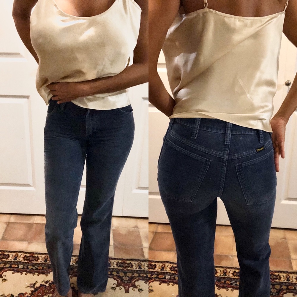Vintage Levi’s corduroy pants 23
